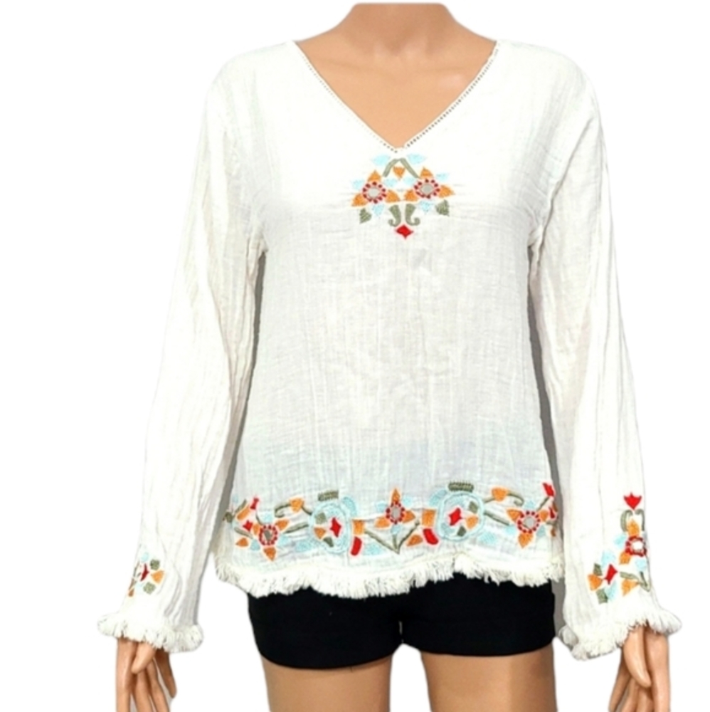 Subtle Luxury Women's S/M Embroidered Bell sleeve Top Blouse